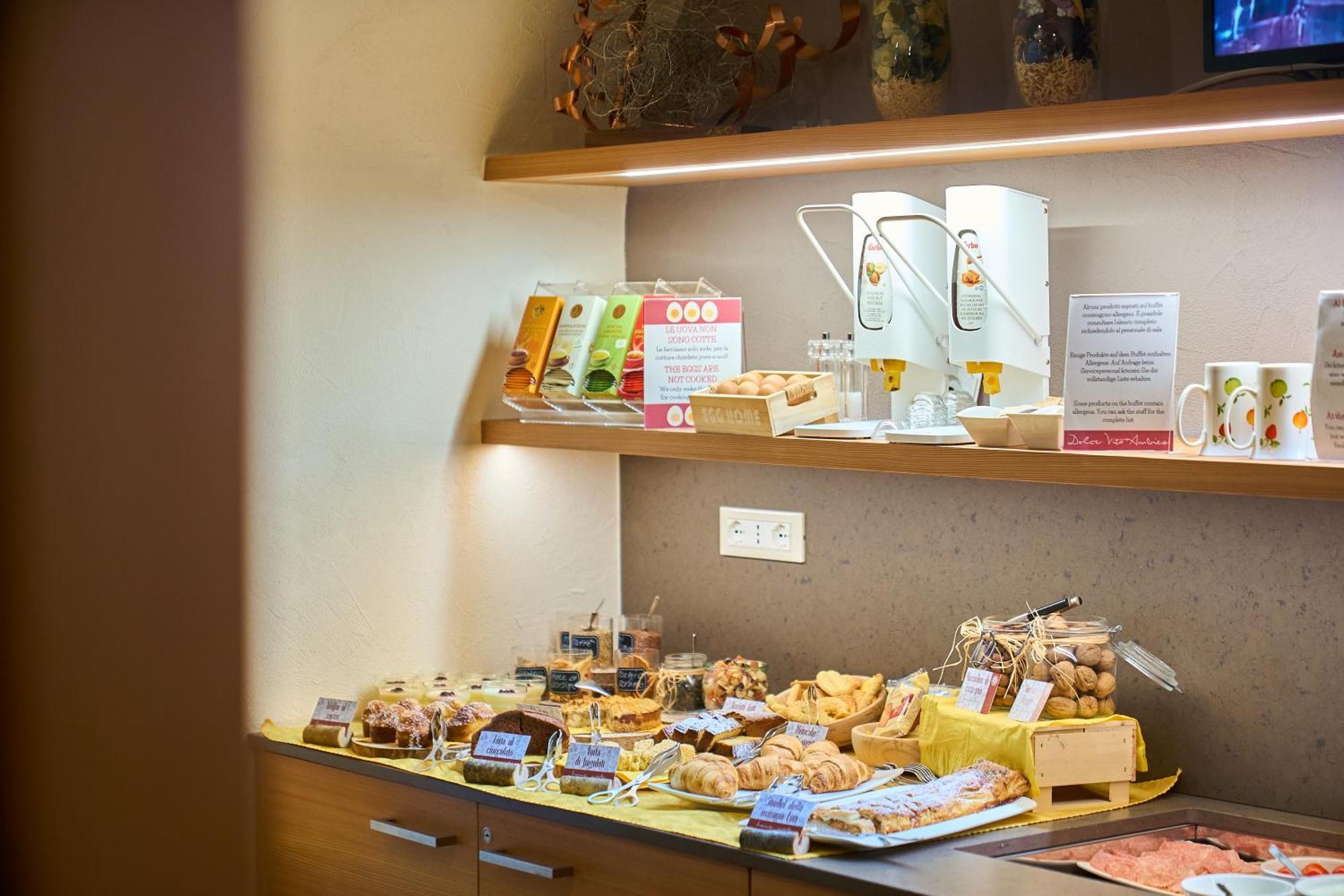 Dolcevita Ambiez B&B San Lorenzo Dorsino Luaran gambar