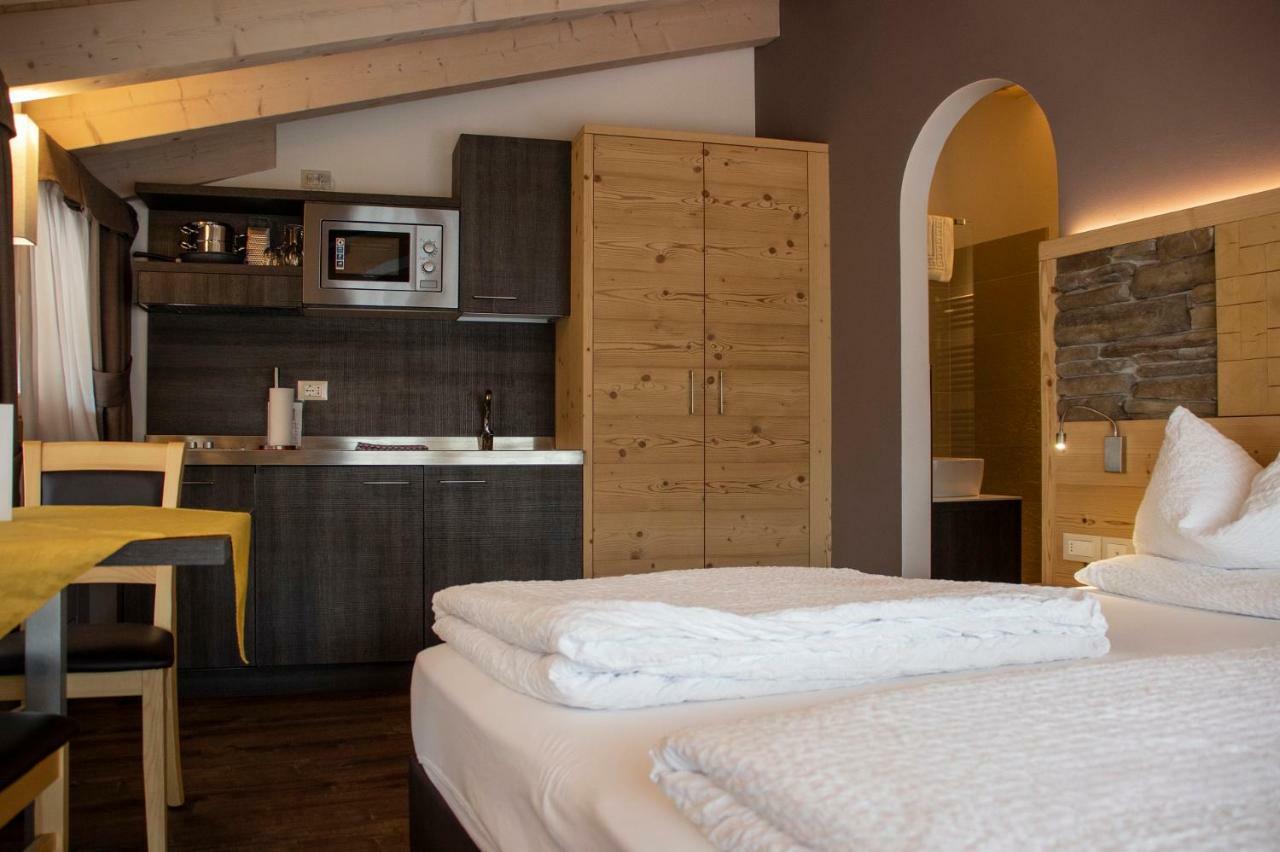 Dolcevita Ambiez B&B San Lorenzo Dorsino Luaran gambar